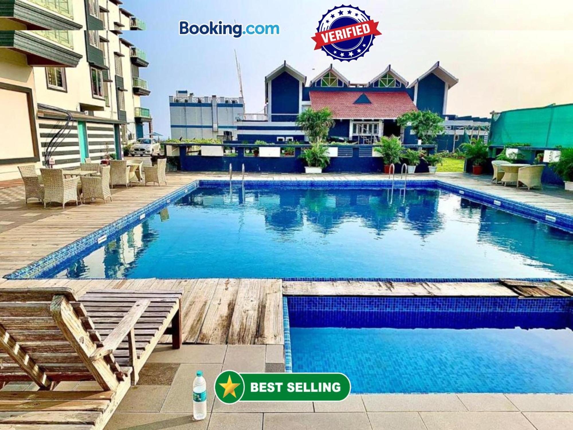 Gr Palace, In Front Of Sea-Beach With Breakfast, Swimming-Pool, Fully Air-Conditioned, Hotel With Parking Availability Puri Exterior photo